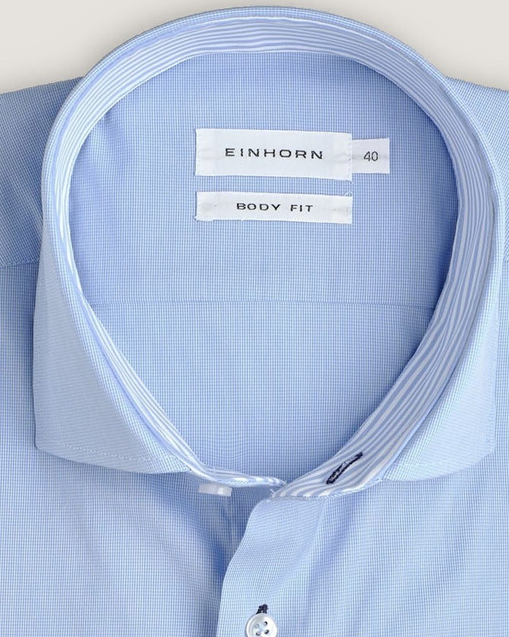 Hemd Body Fit Twill Non Iron Hellblau mit Streifendetails, Detail Kragen