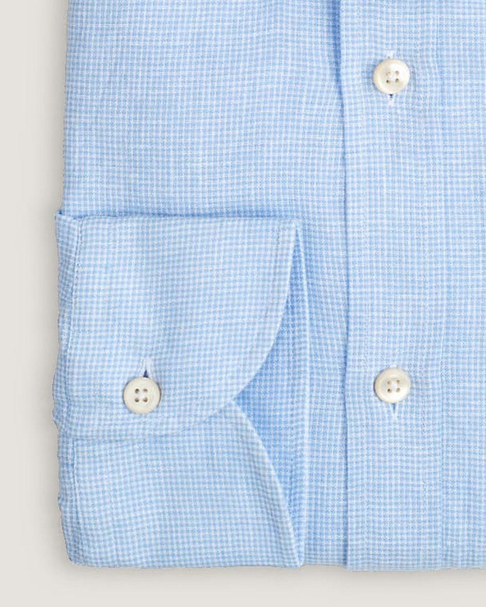Leinenhemd Modern Fit Button Down Blau, Detail Manschette und Stoff