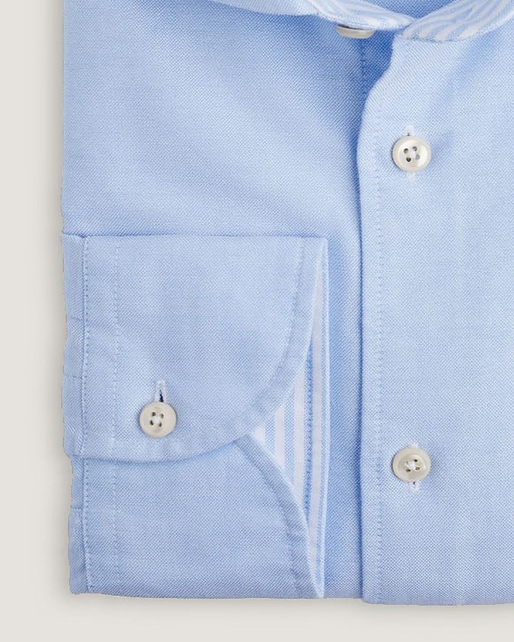 Oxfordhemd Modern Fit Hellblau mit Kontrast, Detail Manschette und Stoff
