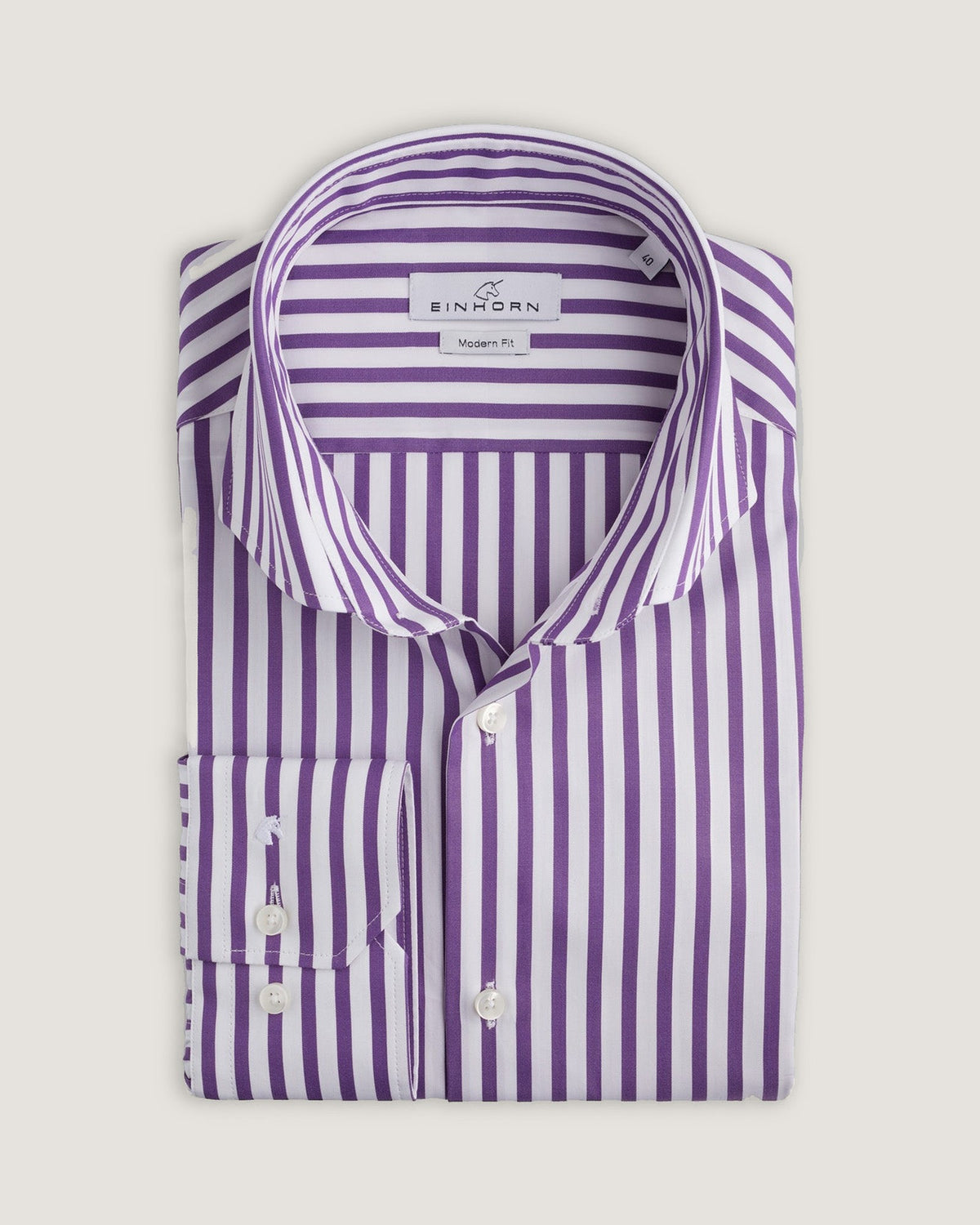 Das Einhorn Hemd Modern Fit Lila Streifen verbindet modisches Feingefühl mit klassischer Eleganz.
