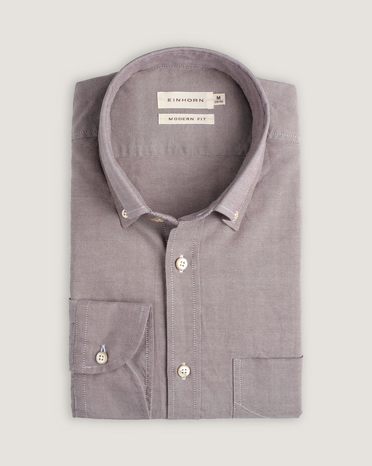 Dieses Einhorn Oxford-Hemd in Braun-Weiß ist der perfekte Allrounder für Business-Casual und gepflegte Freizeitlooks.