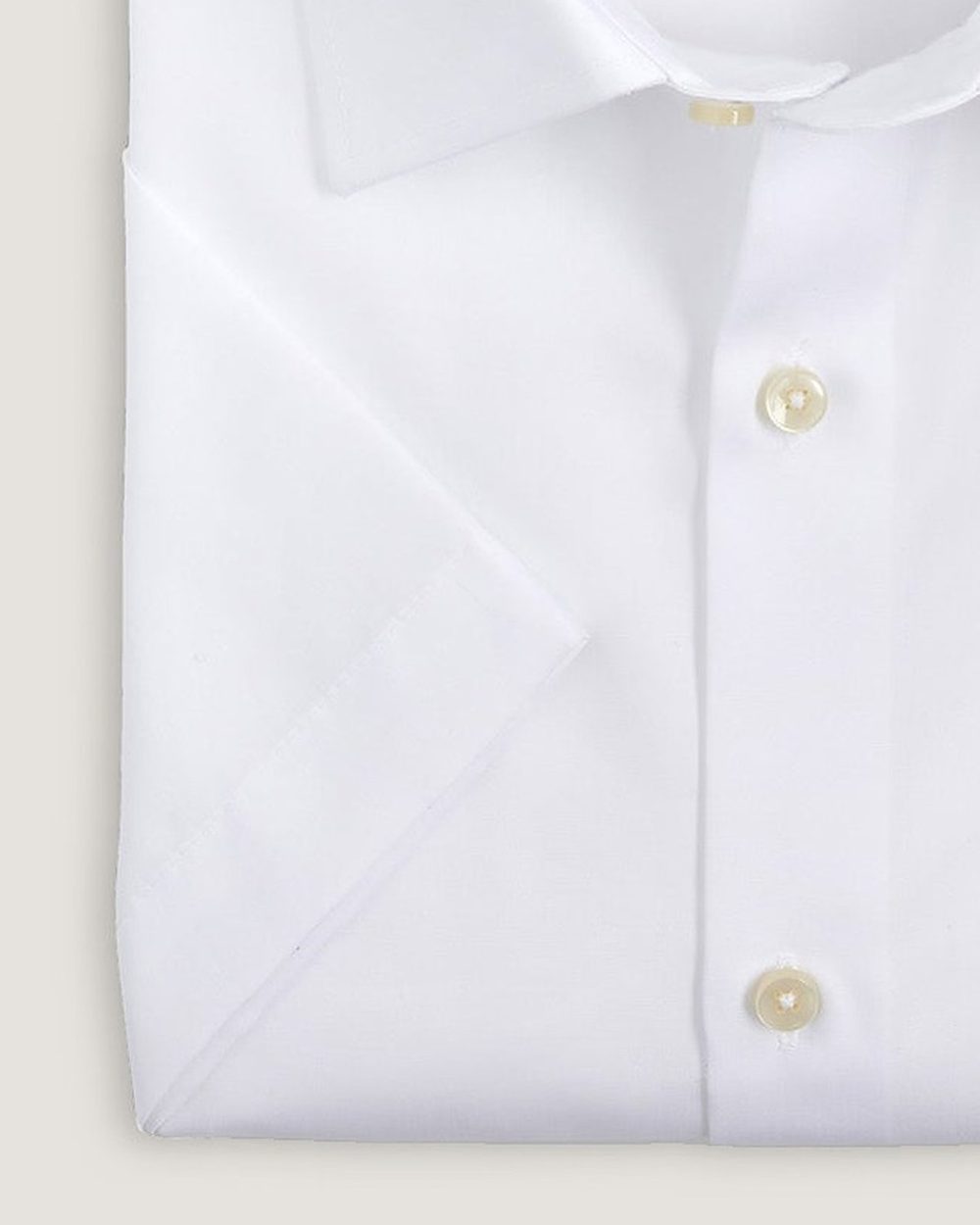 Kurzarmhemd Modern Fit Non Iron Weiss, Detail Ärmel und Stoff