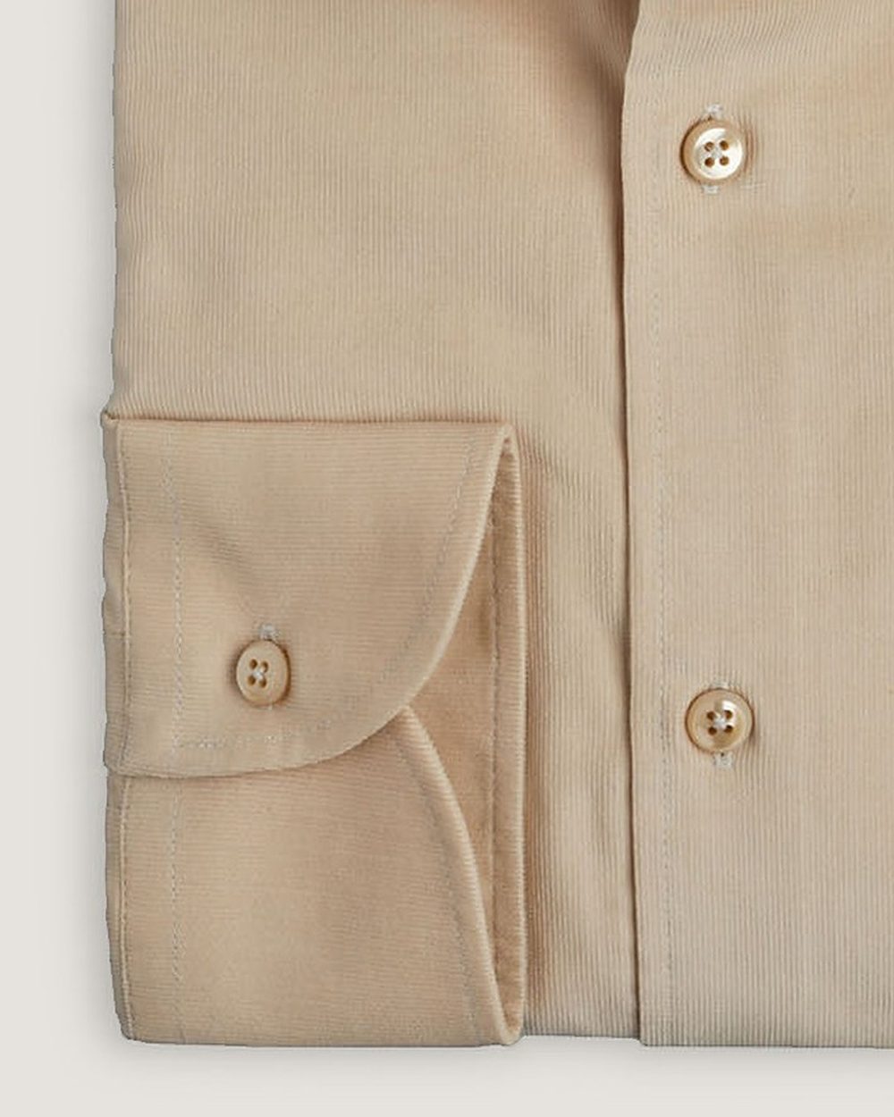 Hemd Modern Fit Babycord Beige, Detail Manschette und Stoff