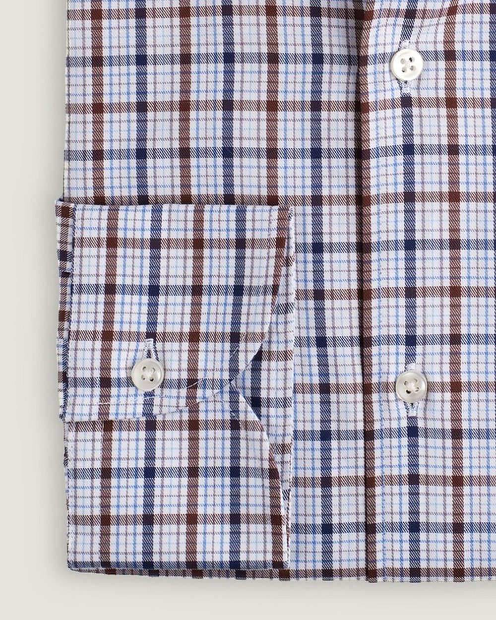 Hemd Modern Fit Karo Navy/Braun, Detail Manschette und Stoff