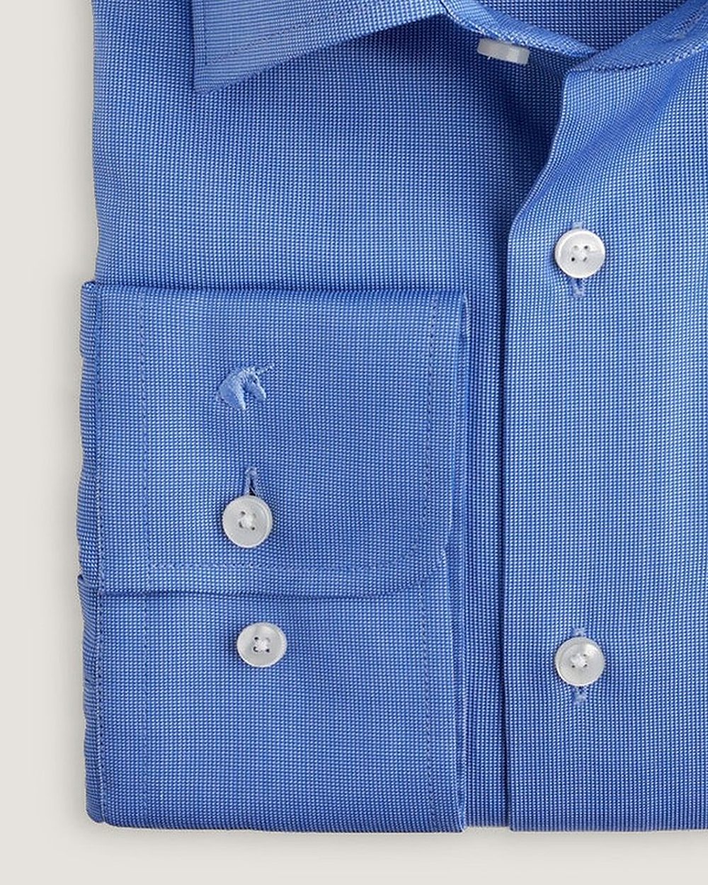 Hemd Regular Fit Blau, Detail Manschette und Stoff
